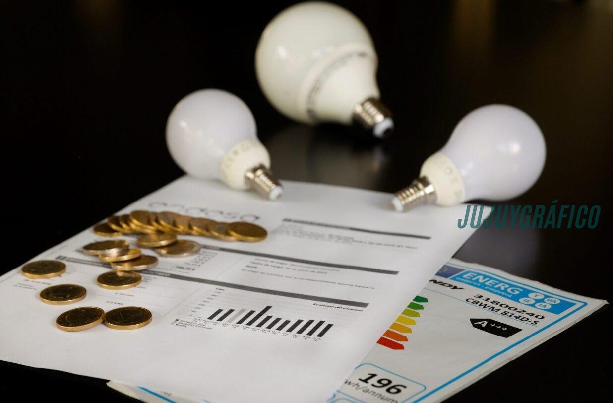 Crisis eléctrica en Jujuy: tarifazo del 3.000%, paneles solares fantasma y un sistema terrorífico que nadie controla 30 Nuevo esquema de subsidios energéticos cómo impacta en Jujuy y por qué crece la energía solar 2 Crisis eléctrica en Jujuy, tarifazo del 3.000%, paneles solares fantasma y un sistema que nadie controla